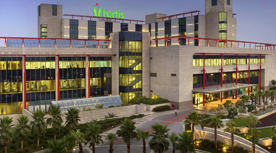 Exterior of Fortis Memorial Research Institute hospital in Gurugram